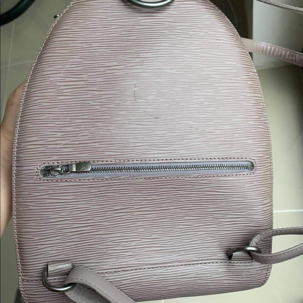 Louis Vuitton epi backpack